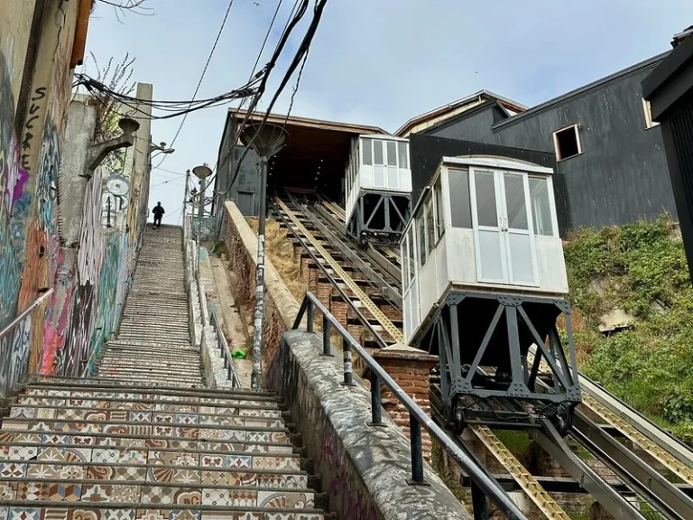 T4T_Valparaiso_Cordillera_Elevator
