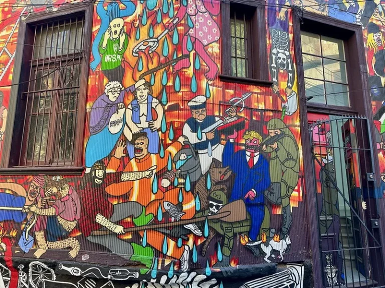 T4T_Valparaiso_Street_Art_2025