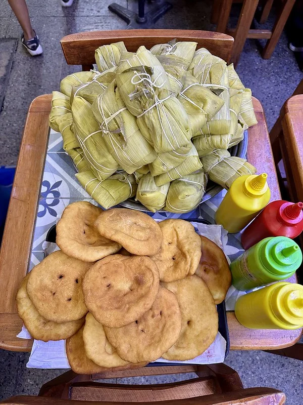 T4T_Stgo_Sopaipillas_And_Humitas_Vega_Chica