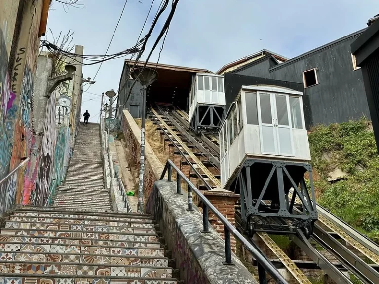 T4T_Valparaiso_Cordillera_Elevator