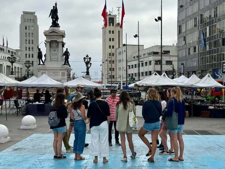 T4T_Valparaiso_Plaza_Sotomayor_Wally